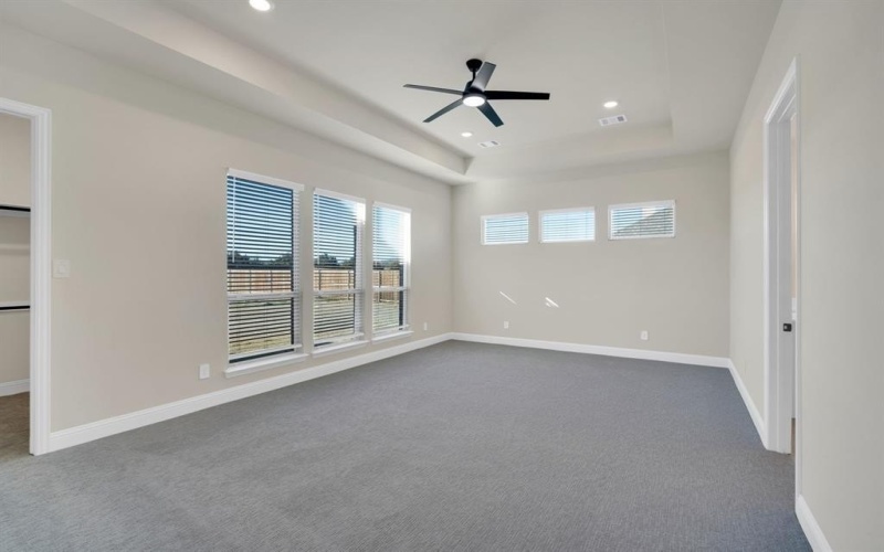 303 Crystal Lake Lane, Red Oak, TX 75154, 4 Habitaciones Habitaciones , ,3 BañosBaños,Residential,En Venta,303 Crystal Lake Lane,0,21147132