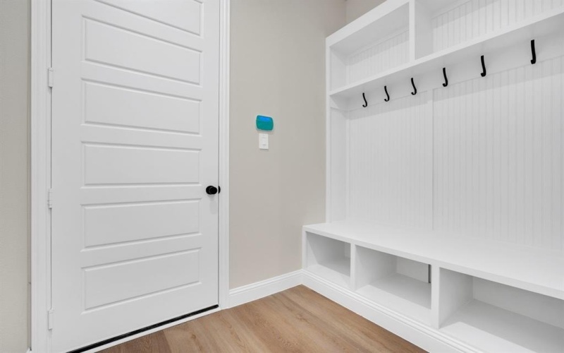 303 Crystal Lake Lane, Red Oak, TX 75154, 4 Habitaciones Habitaciones , ,3 BañosBaños,Residential,En Venta,303 Crystal Lake Lane,0,21147132