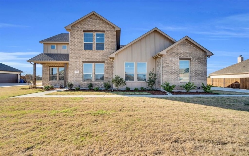 303 Crystal Lake Lane, Red Oak, TX 75154, 4 Habitaciones Habitaciones , ,3 BañosBaños,Residential,En Venta,303 Crystal Lake Lane,0,21147132