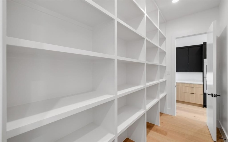 3373 Dorado Beach Drive, Farmers Branch, TX 75234, 4 Habitaciones Habitaciones , ,5 BañosBaños,Residential,En Venta,3373 Dorado Beach Drive,0,21147509