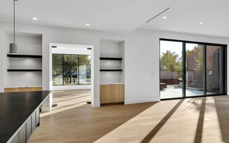 3373 Dorado Beach Drive, Farmers Branch, TX 75234, 4 Habitaciones Habitaciones , ,5 BañosBaños,Residential,En Venta,3373 Dorado Beach Drive,0,21147509