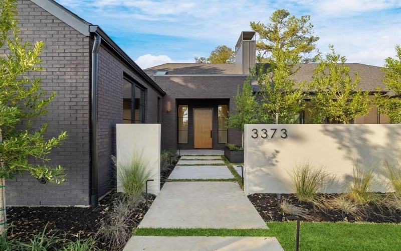 3373 Dorado Beach Drive, Farmers Branch, TX 75234, 4 Habitaciones Habitaciones , ,5 BañosBaños,Residential,En Venta,3373 Dorado Beach Drive,0,21147509