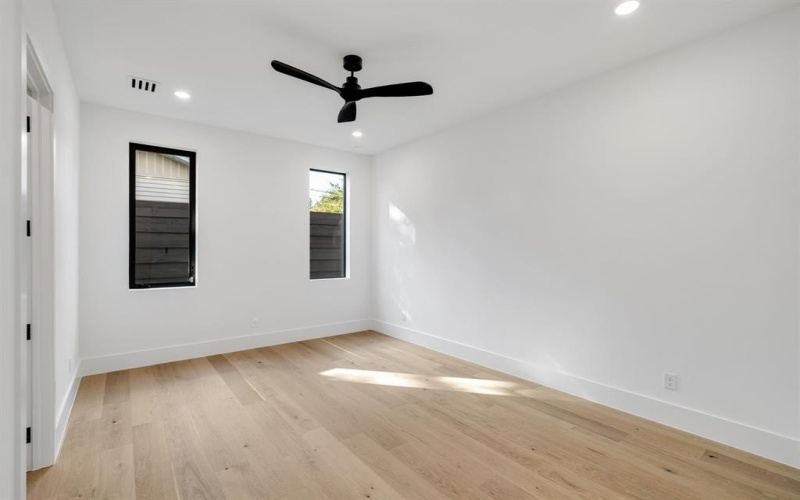 3373 Dorado Beach Drive, Farmers Branch, TX 75234, 4 Habitaciones Habitaciones , ,5 BañosBaños,Residential,En Venta,3373 Dorado Beach Drive,0,21147509