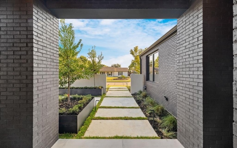 3373 Dorado Beach Drive, Farmers Branch, TX 75234, 4 Habitaciones Habitaciones , ,5 BañosBaños,Residential,En Venta,3373 Dorado Beach Drive,0,21147509