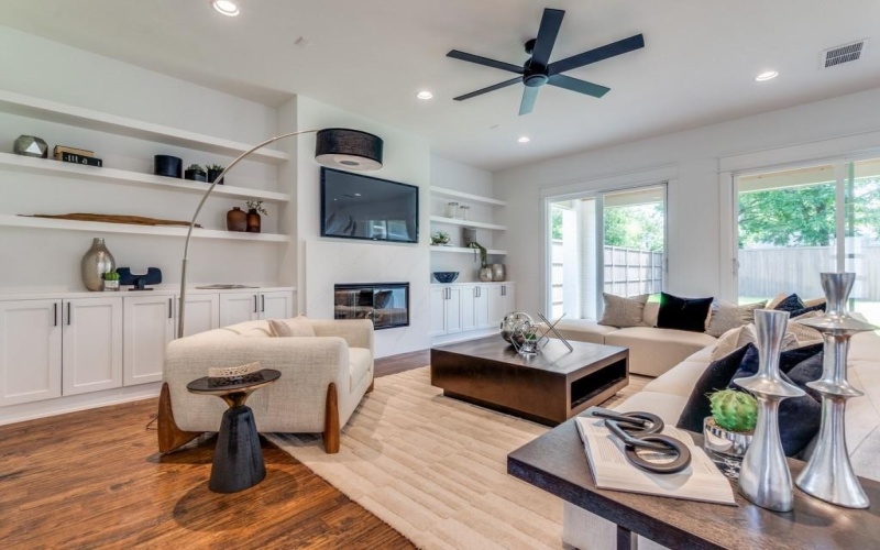 400 Cristler Avenue, Dallas, TX 75223, 4 Habitaciones Habitaciones , ,3 BañosBaños,Residential,En Venta,400 Cristler Avenue,0,21147634