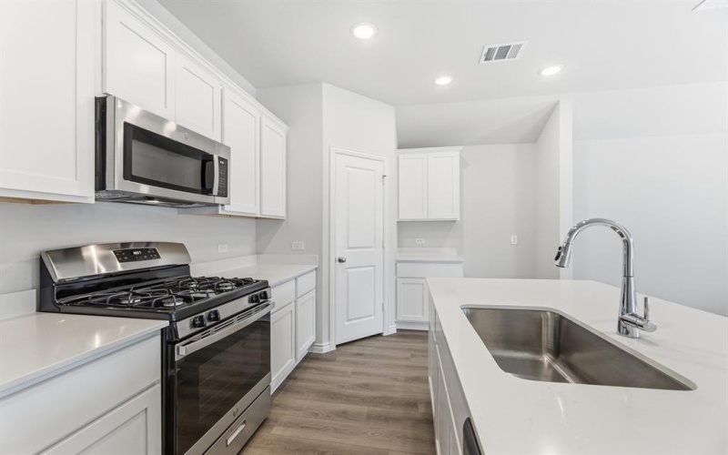 3850 Rose Hill Court, Denison, TX 75020, 3 Bedrooms Bedrooms, ,2 BathroomsBathrooms,Residential,For Sale,3850 Rose Hill Court,0,21147765