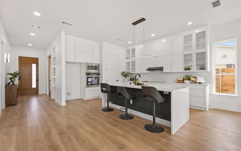 5204 Gibson Drive, The Colony, TX 75056, 4 Habitaciones Habitaciones , ,5 BañosBaños,Residential,En Venta,5204 Gibson Drive,0,21147876