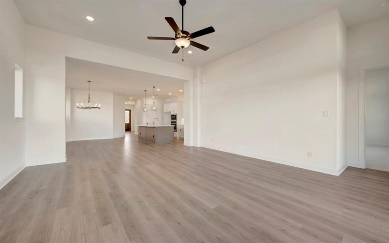 5048 Sandbrock Parkway, Aubrey, TX 76227, 4 Bedrooms Bedrooms, ,3 BathroomsBathrooms,Residential,For Sale,5048 Sandbrock Parkway,0,21148544