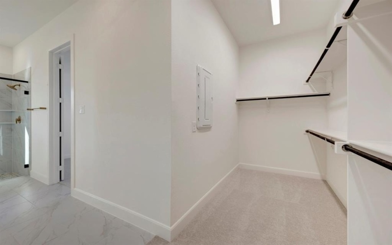 5048 Sandbrock Parkway, Aubrey, TX 76227, 4 Bedrooms Bedrooms, ,3 BathroomsBathrooms,Residential,For Sale,5048 Sandbrock Parkway,0,21148544