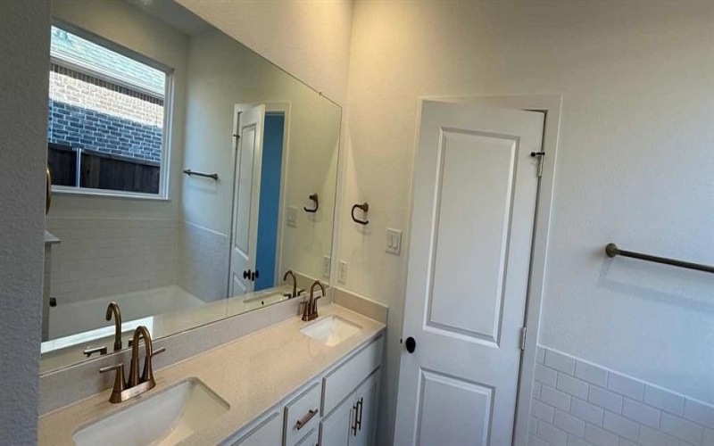 1218 Watercrest Street, Forney, TX 75126, 5 Bedrooms Bedrooms, ,3 BathroomsBathrooms,Residential,For Sale,1218 Watercrest Street,0,21148682