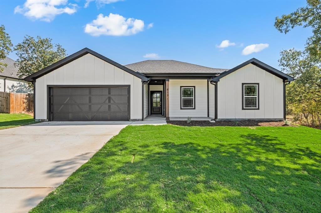 813 Haynie Drive, Runaway Bay, TX 76426, 3 Bedrooms Bedrooms, ,2 BathroomsBathrooms,Residential,For Sale,813 Haynie Drive,0,21148692