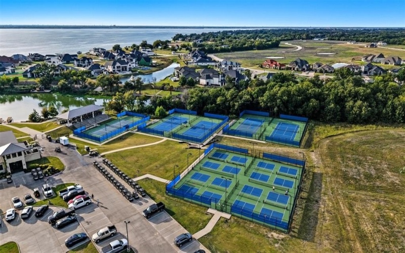 1610 Governors Boulevard, Heath, TX 75216, 3 Habitaciones Habitaciones , ,2 BañosBaños,Residential,En Venta,1610 Governors Boulevard,0,21148765