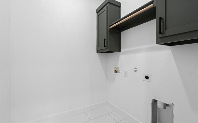 3200 Oak Bourne Drive, Arlington, TX 76016, 4 Bedrooms Bedrooms, ,3 BathroomsBathrooms,Residential,For Sale,3200 Oak Bourne Drive,0,21148898