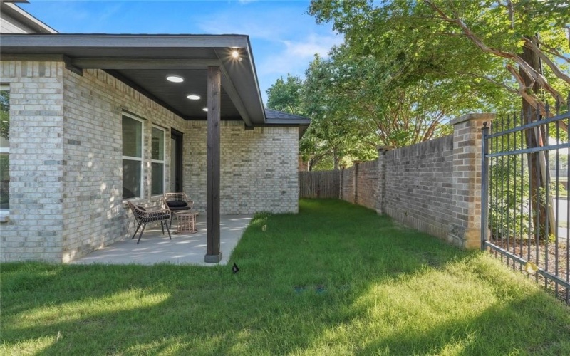 3200 Oak Bourne Drive, Arlington, TX 76016, 4 Bedrooms Bedrooms, ,3 BathroomsBathrooms,Residential,For Sale,3200 Oak Bourne Drive,0,21148898