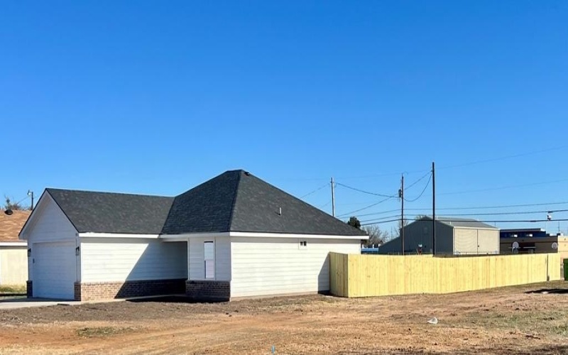 115 E 41st Street, San Angelo, TX 76903, 3 Habitaciones Habitaciones , ,2 BañosBaños,Residential,En Venta,115 E 41st Street,0,130260