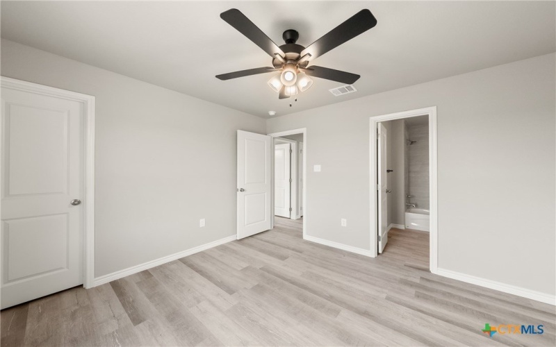 216-218 Melissa Street, Bruceville Eddy, TX 76524, 6 Bedrooms Bedrooms, ,5 BathroomsBathrooms,Residential Multi Family,For Sale,216-218 Melissa Street,0,601419