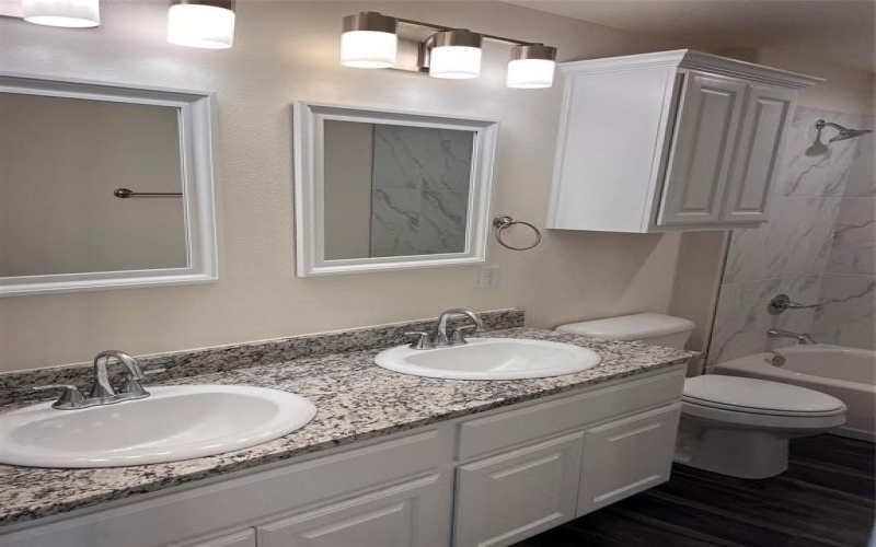 716 E 5th Street, Bonham, TX 75418, 4 Habitaciones Habitaciones , ,2 BañosBaños,Residential,En Venta,716 E 5th Street,0,21148120