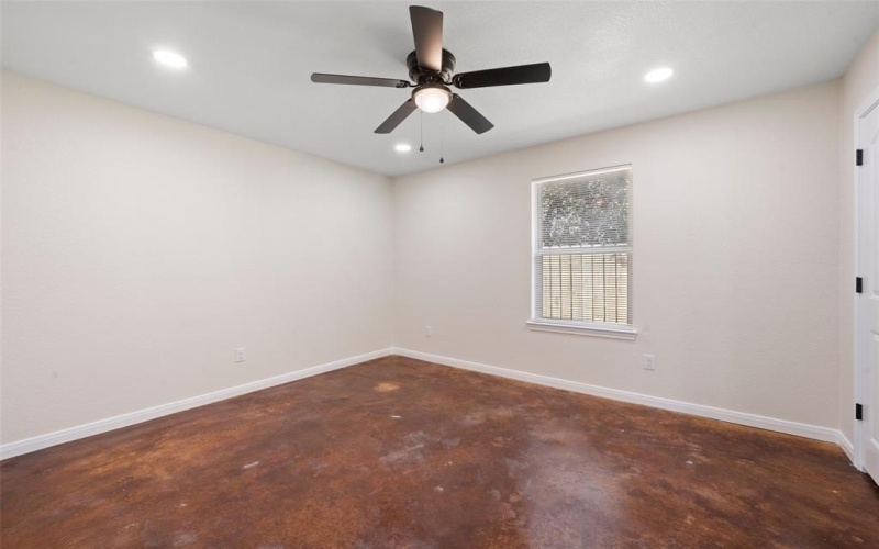 1126 N 11th Street, Waco, TX 76707, 6 Bedrooms Bedrooms, ,5 BathroomsBathrooms,Residential Multi Family,For Sale,1126 N 11th Street,0,21148148