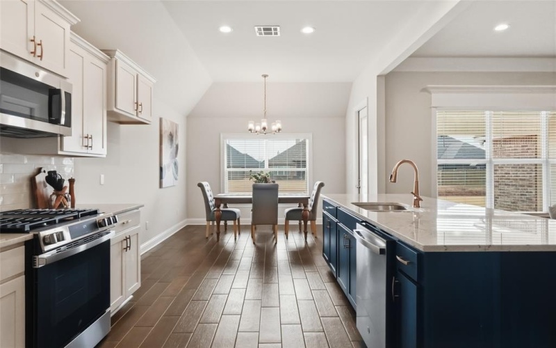 330 Prien Lake Loop, Bossier City, LA 71111, 5 Habitaciones Habitaciones , ,3 BañosBaños,Residential,En Venta,330 Prien Lake Loop,0,21148154