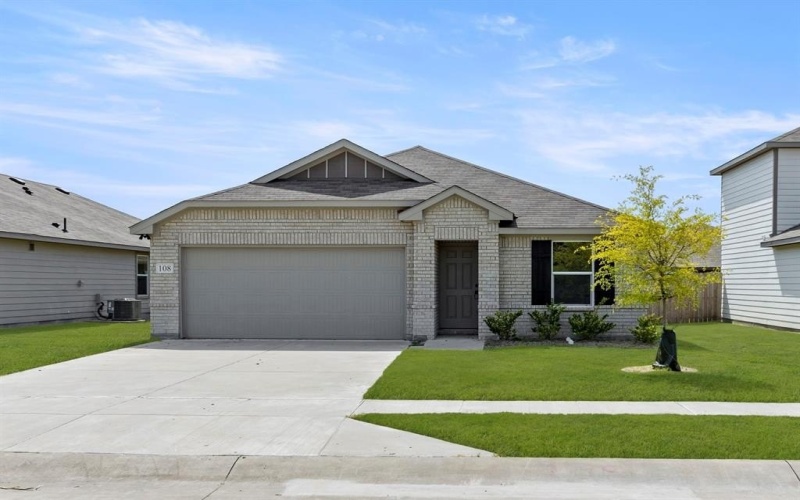 108 Kainos Street, Greenville, TX 75402, 4 Habitaciones Habitaciones , ,2 BañosBaños,Residential,En Venta,108 Kainos Street,0,21148198