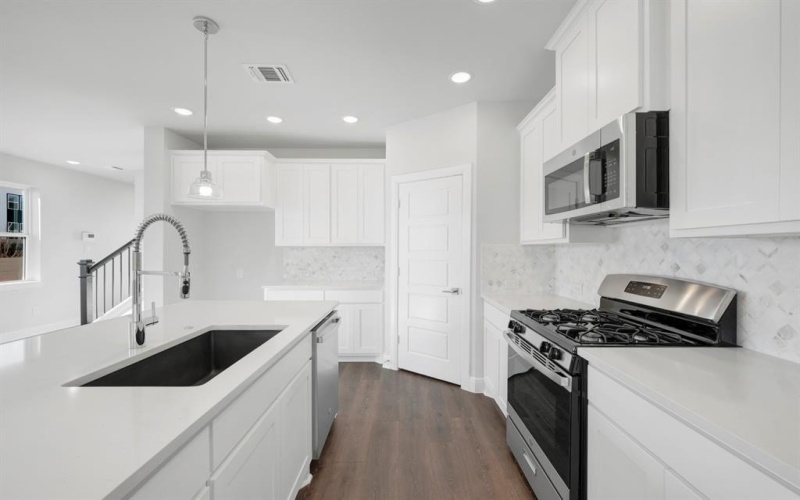 3501 Pineda Way, McKinney, TX 75071, 4 Bedrooms Bedrooms, ,2 BathroomsBathrooms,Residential,For Sale,3501 Pineda Way,0,21148235