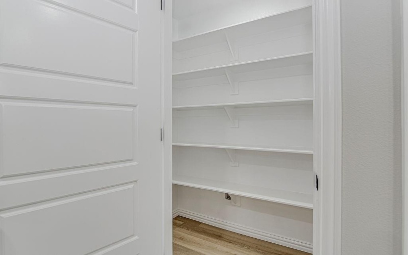 333 N Field Street, Burleson, TX 76028, 6 Bedrooms Bedrooms, ,5 BathroomsBathrooms,Residential Multi Family,For Sale,333 N Field Street,0,21148246