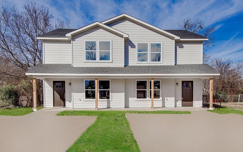 333 N Field Street, Burleson, TX 76028, 6 Bedrooms Bedrooms, ,5 BathroomsBathrooms,Residential Multi Family,For Sale,333 N Field Street,0,21148246