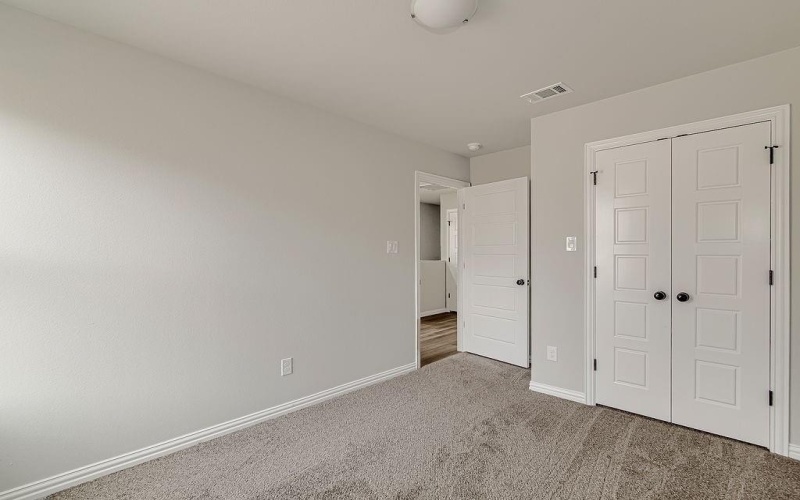 333 N Field Street, Burleson, TX 76028, 6 Bedrooms Bedrooms, ,5 BathroomsBathrooms,Residential Multi Family,For Sale,333 N Field Street,0,21148246