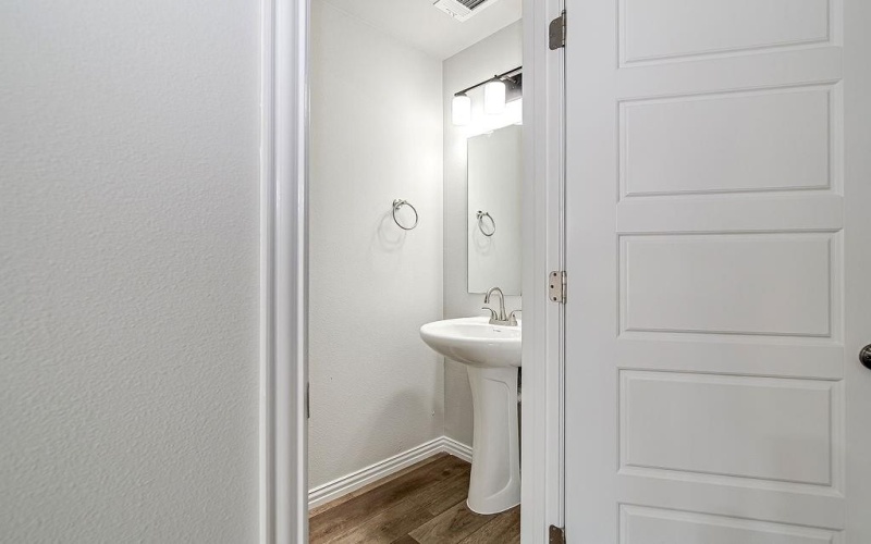 333 N Field Street, Burleson, TX 76028, 6 Bedrooms Bedrooms, ,5 BathroomsBathrooms,Residential Multi Family,For Sale,333 N Field Street,0,21148246