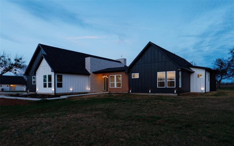 7316 N Sundance Drive, Joshua, TX 76058, 3 Bedrooms Bedrooms, ,2 BathroomsBathrooms,Residential,For Sale,7316 N Sundance Drive,0,21148309