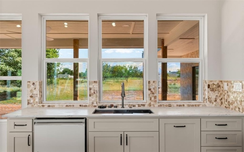 7404 N Sundance Drive, Joshua, TX 76058, 3 Bedrooms Bedrooms, ,2 BathroomsBathrooms,Residential,For Sale,7404 N Sundance Drive,0,21148364