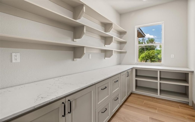 7404 N Sundance Drive, Joshua, TX 76058, 3 Bedrooms Bedrooms, ,2 BathroomsBathrooms,Residential,For Sale,7404 N Sundance Drive,0,21148364