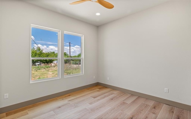 7404 N Sundance Drive, Joshua, TX 76058, 3 Bedrooms Bedrooms, ,2 BathroomsBathrooms,Residential,For Sale,7404 N Sundance Drive,0,21148364