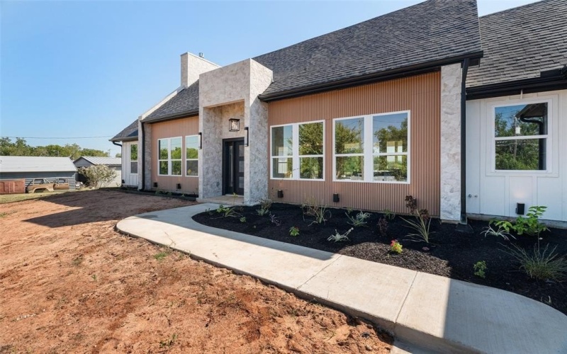 7404 N Sundance Drive, Joshua, TX 76058, 3 Bedrooms Bedrooms, ,2 BathroomsBathrooms,Residential,For Sale,7404 N Sundance Drive,0,21148364