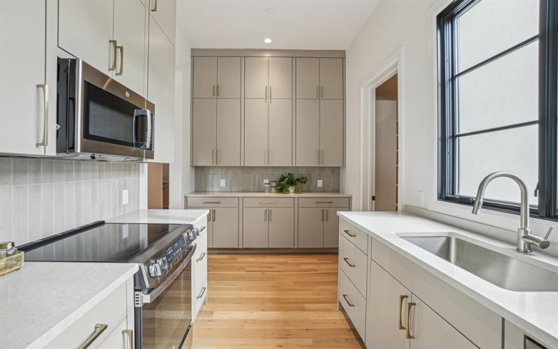 310 Shady Oaks Drive, Southlake, TX 76092, 6 Bedrooms Bedrooms, ,9 BathroomsBathrooms,Residential,For Sale,310 Shady Oaks Drive,0,21148408