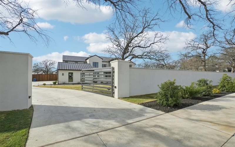 310 Shady Oaks Drive, Southlake, TX 76092, 6 Bedrooms Bedrooms, ,9 BathroomsBathrooms,Residential,For Sale,310 Shady Oaks Drive,0,21148408