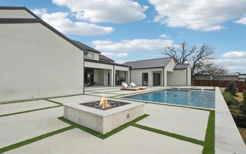 310 Shady Oaks Drive, Southlake, TX 76092, 6 Bedrooms Bedrooms, ,9 BathroomsBathrooms,Residential,For Sale,310 Shady Oaks Drive,0,21148408