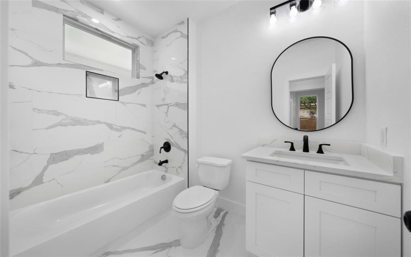 612 Lamar Street, Sulphur Springs, TX 75482, 3 Habitaciones Habitaciones , ,2 BañosBaños,Residential,En Venta,612 Lamar Street,0,21148410