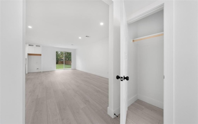 612 Lamar Street, Sulphur Springs, TX 75482, 3 Habitaciones Habitaciones , ,2 BañosBaños,Residential,En Venta,612 Lamar Street,0,21148410