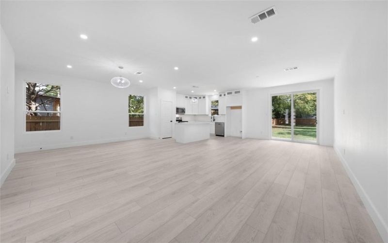 612 Lamar Street, Sulphur Springs, TX 75482, 3 Habitaciones Habitaciones , ,2 BañosBaños,Residential,En Venta,612 Lamar Street,0,21148410