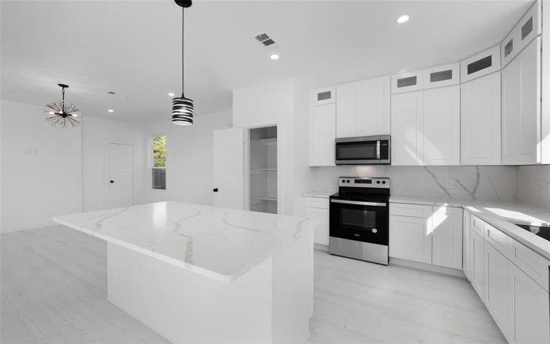 309 W Beckham Street W, Sulphur Springs, TX 75482, 3 Habitaciones Habitaciones , ,2 BañosBaños,Residential,En Venta,309 W Beckham Street W,0,21148427