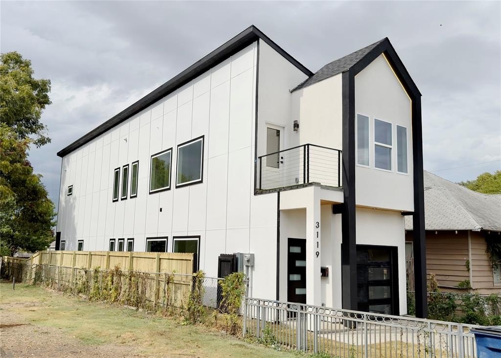 3119 Parvia Avenue, Dallas, TX 75212, 4 Bedrooms Bedrooms, ,2 BathroomsBathrooms,Residential,For Sale,3119 Parvia Avenue,0,21148504