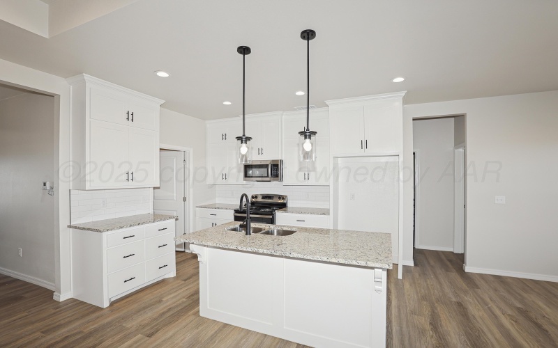 12330 Los Olmos Parkway, Canyon, TX 79015, 3 Bedrooms Bedrooms, ,2 BathroomsBathrooms,Residential,For Sale,12330 Los Olmos Parkway,0,26-310