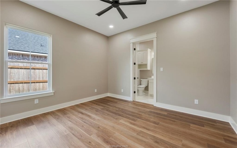 4717 Legendary Drive, College Station, TX 77845, 5 Bedrooms Bedrooms, ,5 BathroomsBathrooms,Residential,For Sale,4717 Legendary Drive,0,26000152