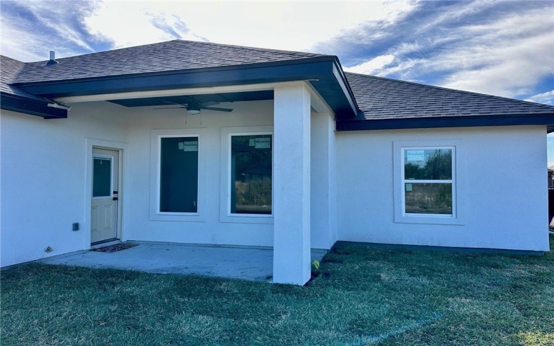 1760 Paraiso Drive, Kingsville, TX 78363, 3 Bedrooms Bedrooms, ,2 BathroomsBathrooms,Residential,For Sale,1760 Paraiso Drive,0,469661