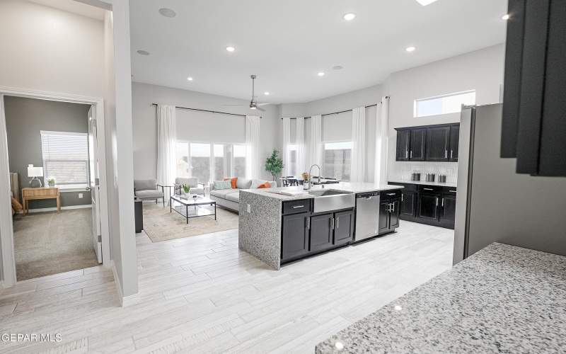 12404 Polo Norte Drive, El Paso, TX 79934, 5 Habitaciones Habitaciones , ,3 BañosBaños,Residential,En Venta,12404 Polo Norte Drive,0,936162