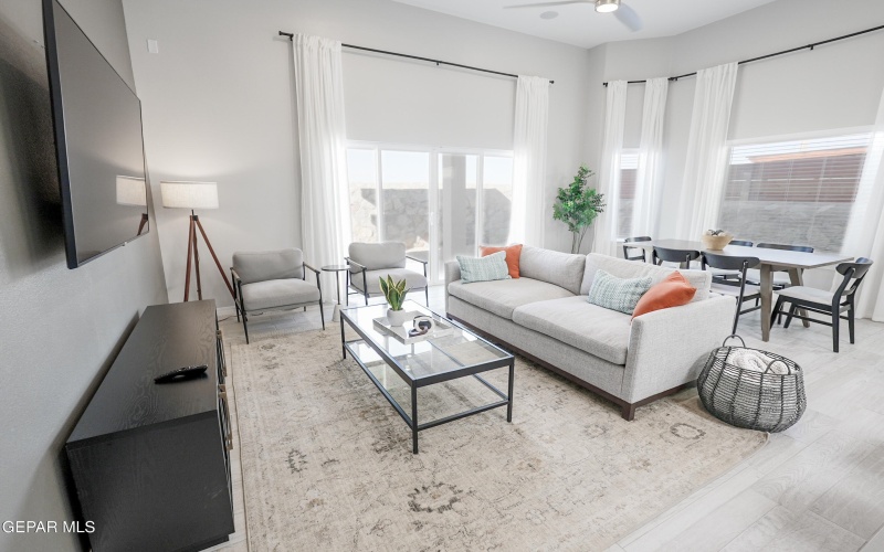 12404 Polo Norte Drive, El Paso, TX 79934, 5 Habitaciones Habitaciones , ,3 BañosBaños,Residential,En Venta,12404 Polo Norte Drive,0,936162