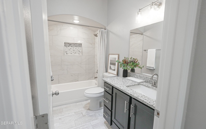 12404 Polo Norte Drive, El Paso, TX 79934, 5 Habitaciones Habitaciones , ,3 BañosBaños,Residential,En Venta,12404 Polo Norte Drive,0,936162