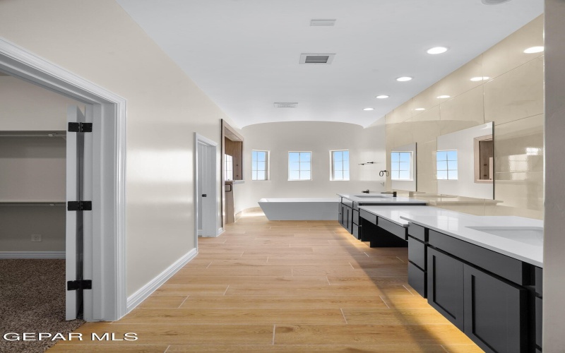 7333 Sidewinder Drive, El Paso, TX 79911, 4 Bedrooms Bedrooms, ,3 BathroomsBathrooms,Residential,For Sale,7333 Sidewinder Drive,0,936198