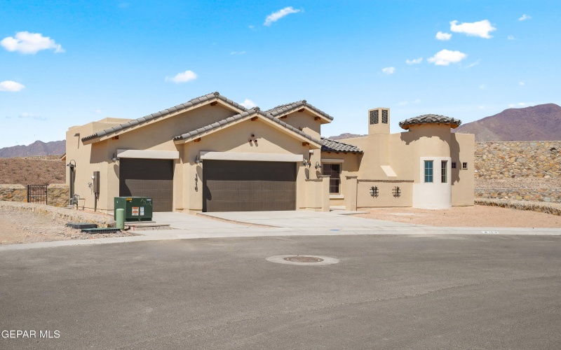 7322 Sidewinder Drive, El Paso, TX 79911, 4 Habitaciones Habitaciones , ,3 BañosBaños,Residential,En Venta,7322 Sidewinder Drive,0,936200